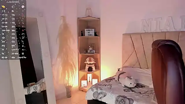  Niah  online show from 6, 2, 2025