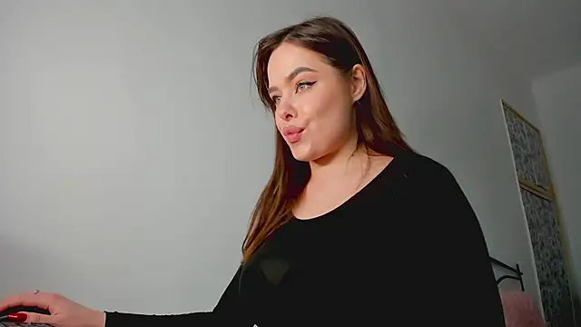 MistressMilana online show from 11, 4, 2026