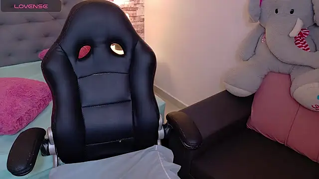 tamara colliins  online show from 1, 10, 2025