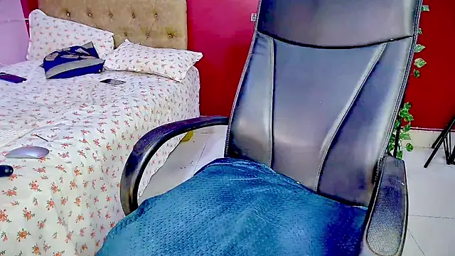 Naughty nightz online show from 23, 1, 2025