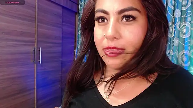 gatuwildhott online show from 12, 1, 2025