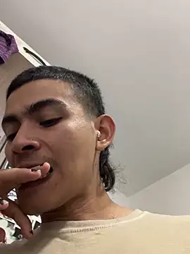 sorry-mom69 online show from 9, 11, 2025