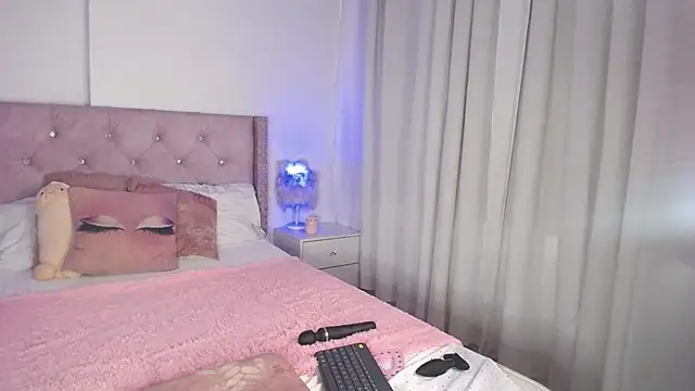 destinysweet21 online show from 2, 2, 2025