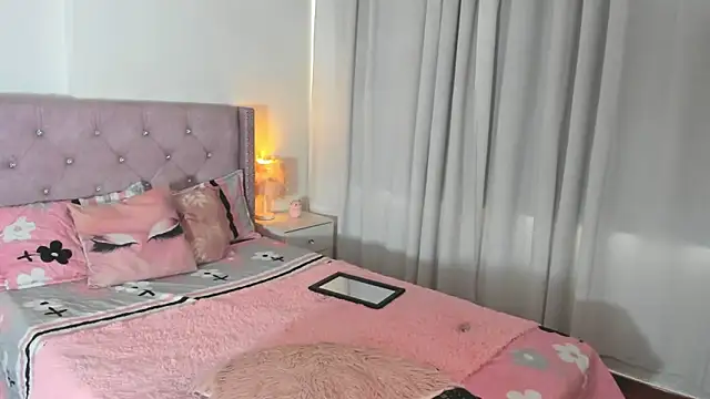 destinysweet21 online show from 25, 2, 2026