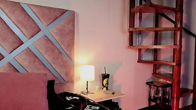  kelly hous36 online show from 12, 1, 2026