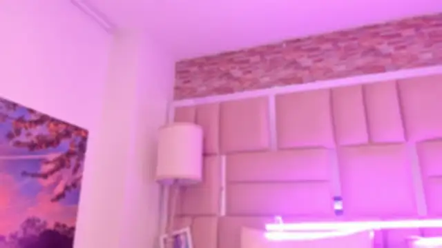 ShaniaBrownn online show from 1, 6, 2026