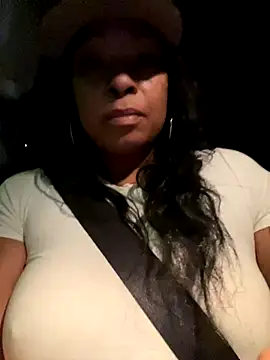 MSweetLindaParks online show from 30, 11, 2025