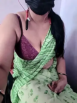 Snapshot of sangeetha4bide chatting on 5, 12, 2025 sangeetha4bide online show from 5, 12, 2025