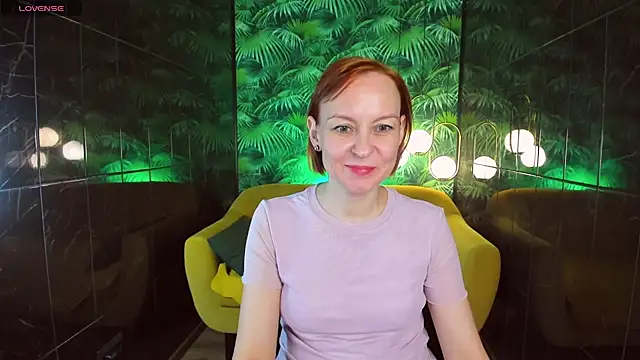 Snapshot of NikaGentle chatting on 25, 12, 2024 NikaGentle online show from 25, 12, 2024