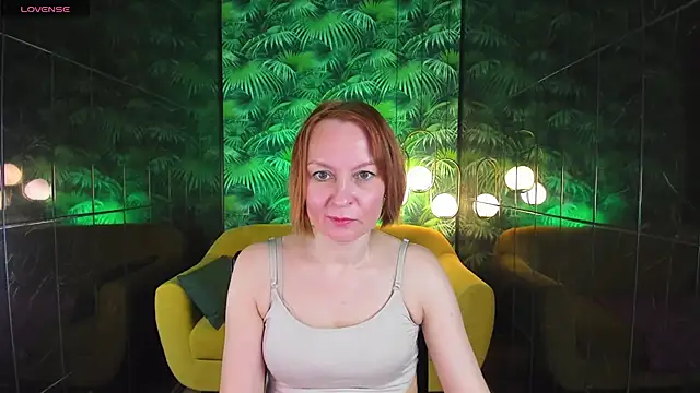 Snapshot of NikaGentle chatting on 11, 1, 2025 NikaGentle online show from 11, 1, 2025