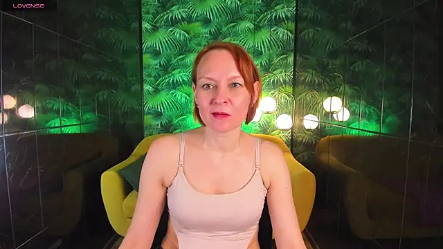 Snapshot of NikaGentle chatting on 11, 1, 2025 NikaGentle online show from 11, 1, 2025