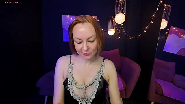 Snapshot of NikaGentle chatting on 9, 2, 2025 NikaGentle online show from 9, 2, 2025