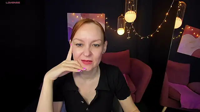 Snapshot of NikaGentle chatting on 9, 2, 2025 NikaGentle online show from 9, 2, 2025