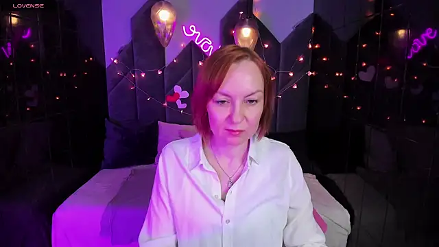 Snapshot of NikaGentle chatting on 13, 2, 2025 NikaGentle online show from 13, 2, 2025