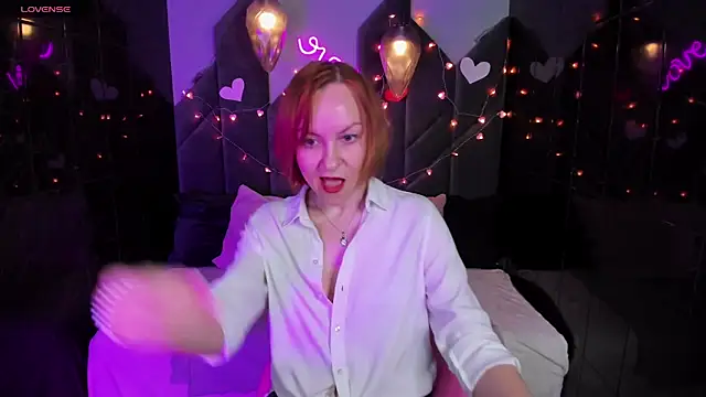 Snapshot of NikaGentle chatting on 13, 2, 2025 NikaGentle online show from 13, 2, 2025