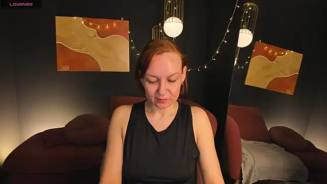 Snapshot of NikaGentle chatting on 4, 3, 2025 NikaGentle online show from 4, 3, 2025