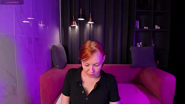 Snapshot of NikaGentle chatting on 8, 3, 2025 NikaGentle online show from 8, 3, 2025