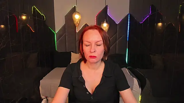 Snapshot of NikaGentle chatting on 15, 11, 2025 NikaGentle online show from 15, 11, 2025