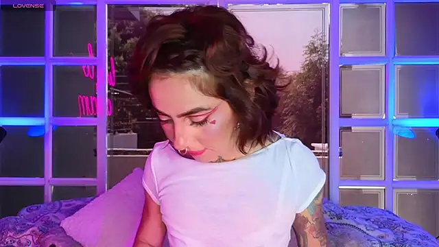 Evangelyne 1 online show from 28, 2, 2025