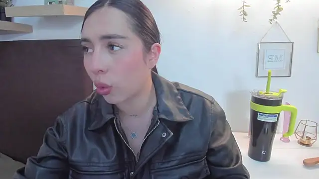 isabella jade online show from 23, 1, 2025