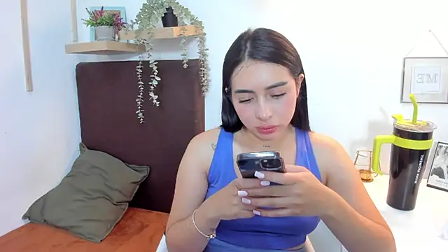 isabella jade online show from 6, 3, 2025