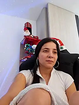 Snapshot of miaeyes chatting on 17, 12, 2024 miaeyes online show from 17, 12, 2024