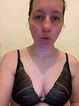 Nicole-Ray online show from 9, 4, 2026