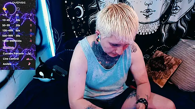 Marieblueeyes online show from 21, 5, 2026