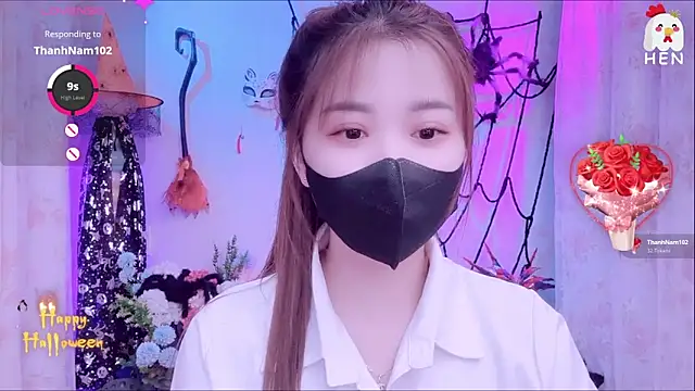 Snapshot of hen237 chatting on 31, 10, 2025 hen237 online show from 31, 10, 2025