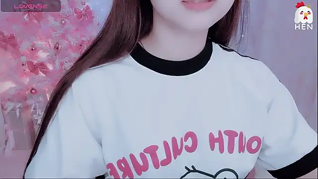 Snapshot of hen237 chatting on 4, 12, 2025 hen237 online show from 4, 12, 2025