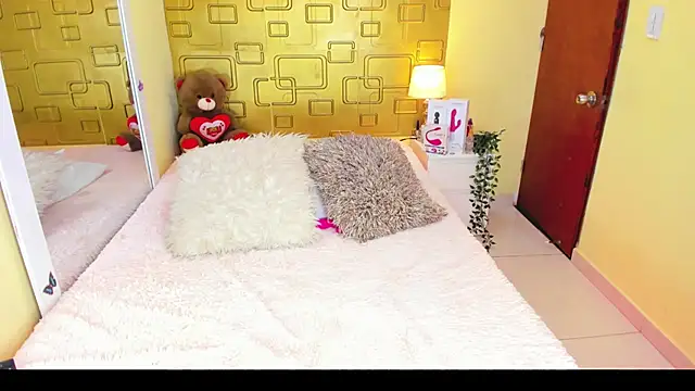 Julia Haye online show from 29, 9, 2025