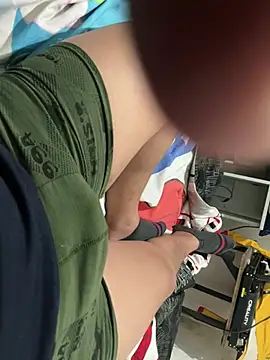 elvis0966 online show from 5, 1, 2025