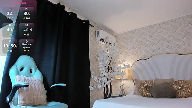 Snapshot of KatalinaMillan chatting on 21, 10, 2025 KatalinaMillan online show from 21, 10, 2025