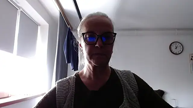 ina tits online show from 25, 11, 2025