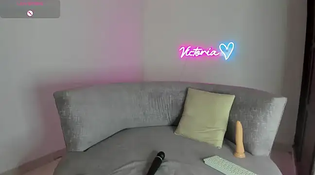 Snapshot of victoria_027 chatting on 15, 2, 2025 victoria 027 online show from 15, 2, 2025