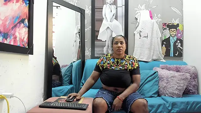 Snapshot of Karen_Bis chatting on 14, 1, 2026 Karen Bis online show from 14, 1, 2026