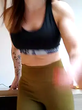 clara-francaise online show from 11, 3, 2025