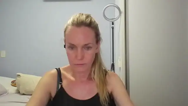 Annylove1 online show from 12, 1, 2026