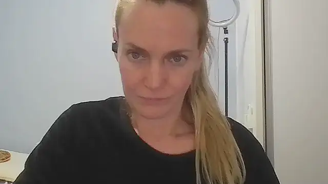 Annylove1 online show from 26, 5, 2026