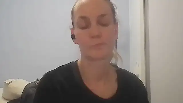 Annylove1 online show from 24, 6, 2026