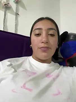 Snapshot of Hannahoff chatting on 14, 3, 2025 Hannahoff online show from 14, 3, 2025