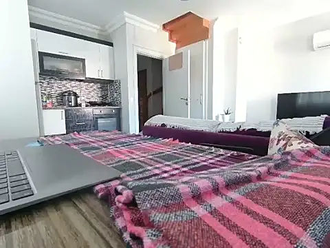 ALPHANDRE online show from 15, 12, 2025