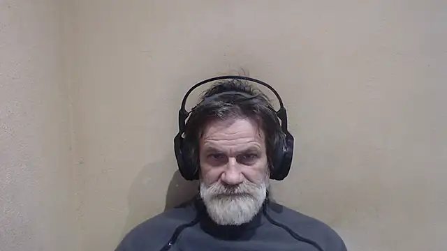 Snapshot of AlexNudo chatting on 3, 1, 2025 AlexNudo online show from 3, 1, 2025