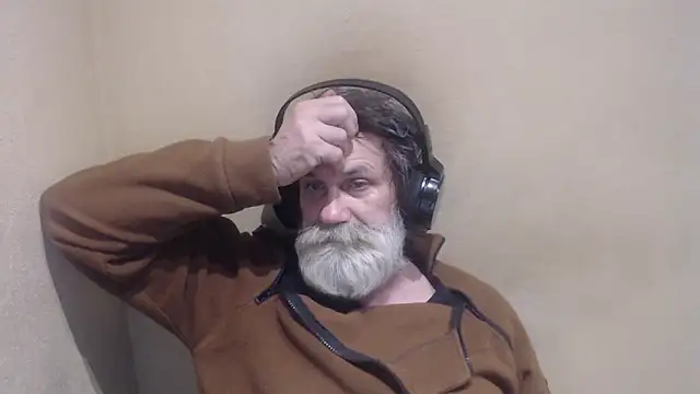 Snapshot of AlexNudo chatting on 24, 2, 2025 AlexNudo online show from 24, 2, 2025