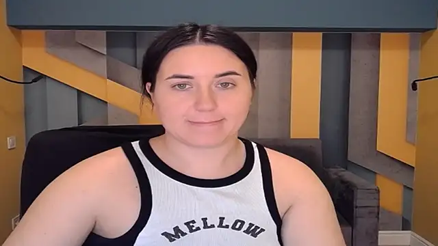 Roxie Bradley online show from 6, 12, 2024