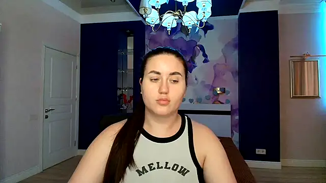 Roxie Bradley online show from 14, 2, 2025