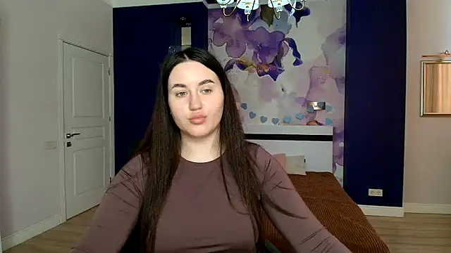 Roxie Bradley online show from 11, 3, 2025