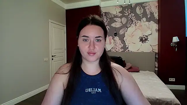 Roxie Bradley online show from 23, 9, 2025