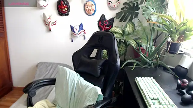 Snapshot of cat_salo chatting on 22, 11, 2025 cat salo online show from 22, 11, 2025