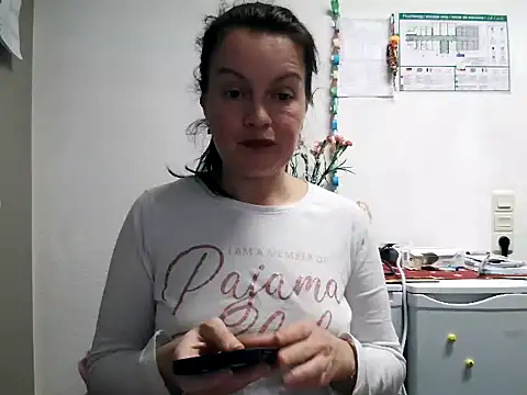 LoveNBloom online show from 30, 1, 2025